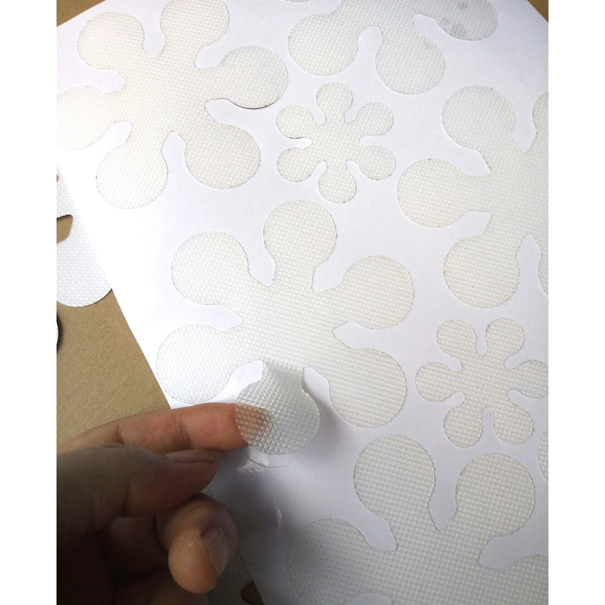 

Bathroom Anti-Slip Stickers 8pcs Snowflake Shape Floor Grip for Shower Tub Safety Non Slip Waterproof Decals Adhesive