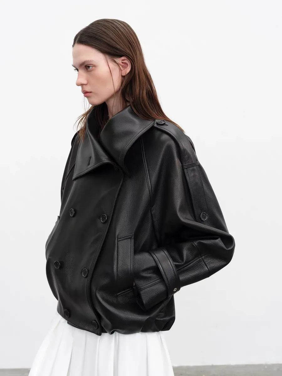 Giacca in Vera Pelle alla Moda per Donne, Moderno Cappotto Corto in Autentica Pelle di Pecora con Colletto Rialzato, Top Invernale con Risvolto