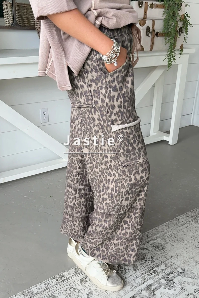 

Women's Leopard Print Wide-Leg Pants High-Waisted Cargo Pockets Contrast Trim Trousers Casual/Streetwear Bottoms Spring/Summer