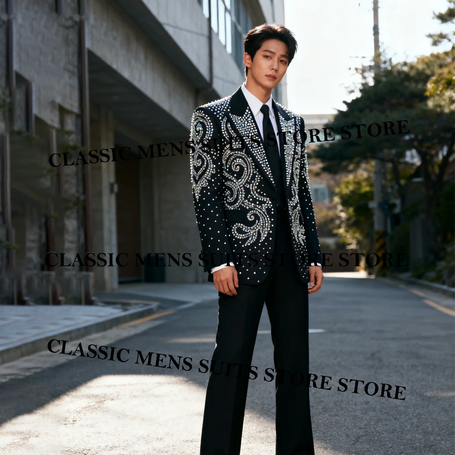 

Luxury Slim Fit Men Suits Single Breasted Ropa hombre 2 Pieces Set Groom Male Blazers Rhinestone Beaded Customed Wedding Tuxedos