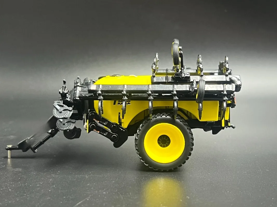 Agricultural sprayer, fertilizer applicator, towed fertilizer spreader, agricultural machinery trailer model