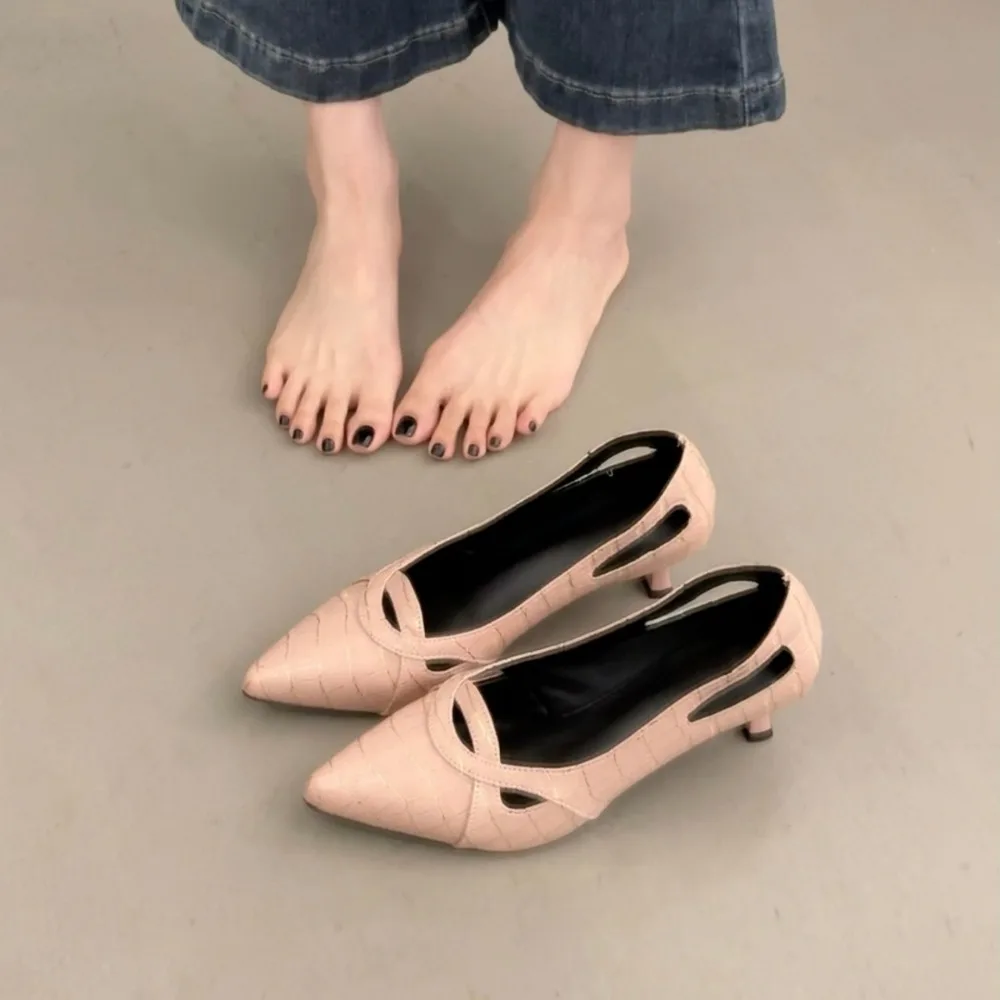 Baotou Sandals Women's 2026 Summer New Niche Design Sense Pointed Toe Back Empty Single Shoes