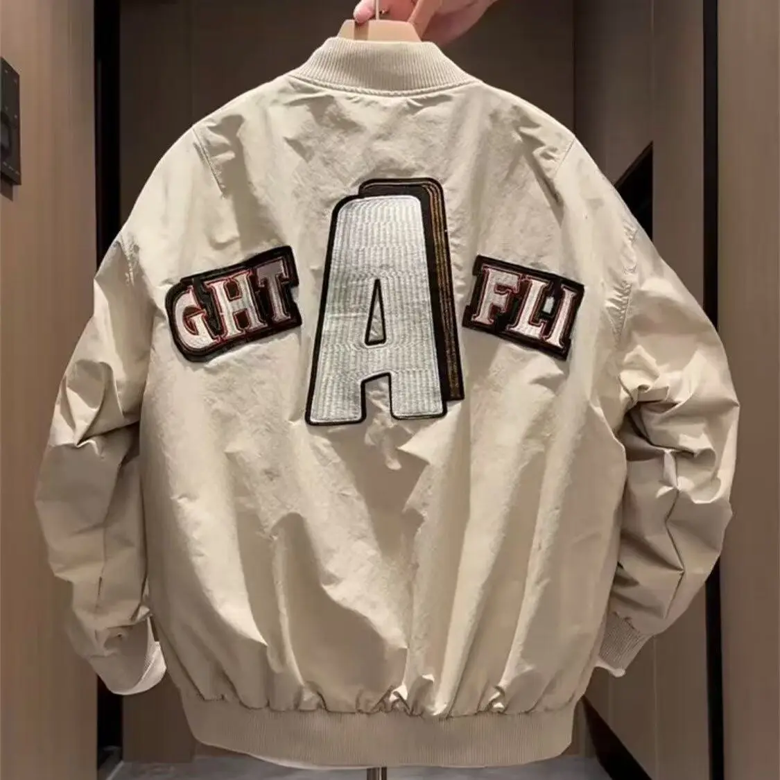 Cappotto Jaet da baseball da uomo Faionable Primavera Autunno Nuova lettera Sle Pr Poliestere Stand Fit Capispalla per giovani