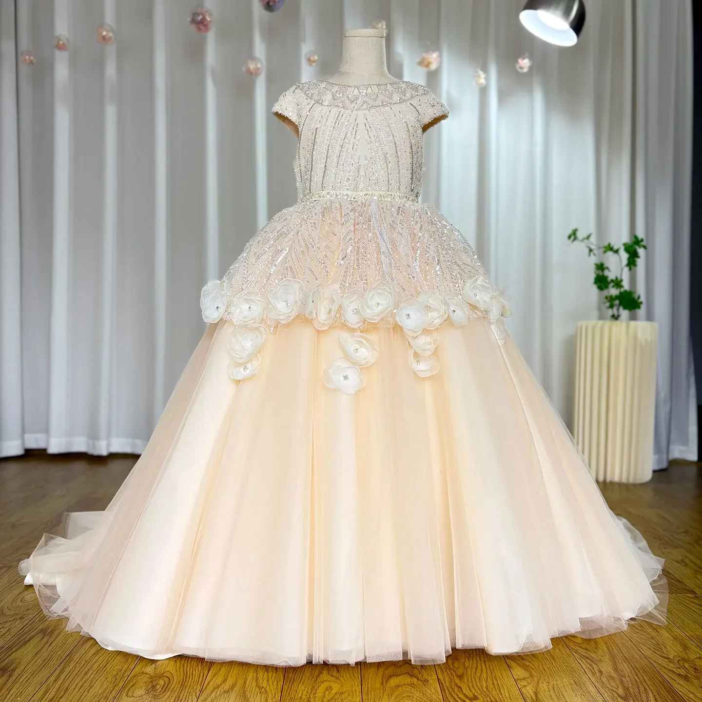 JDY Custom Luxury Ivory Flower Girl Dress Beaded Elegant Princess Gown for Kids Wedding Birthday First Communion