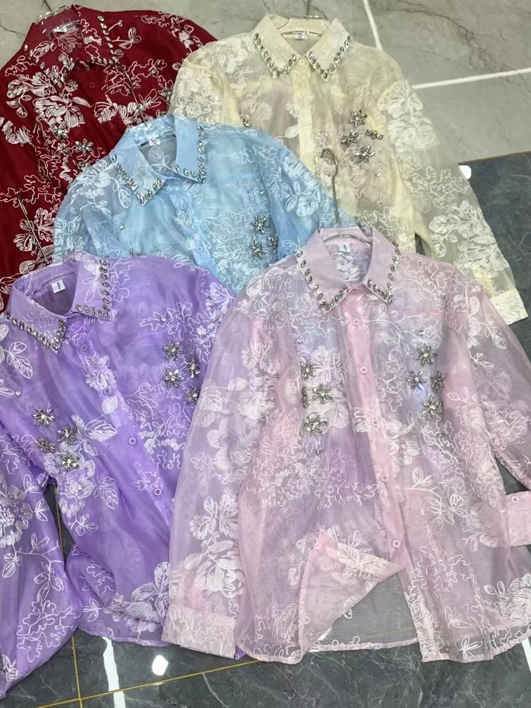 

Модный ретро-топ для женщин, лето 2026, новый, свободный, повседневный, солнцезащитный, в корейском стиле, с вышивкой