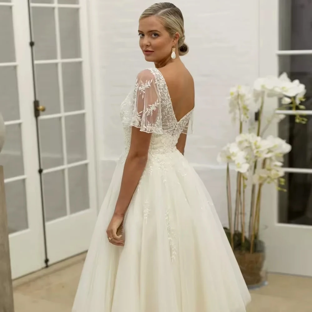Customized Short Wedding Dress For Woman Bride Plus Size Batwing Sleeves Beading Applique Length Soft Tulle Backless Bridal Gown