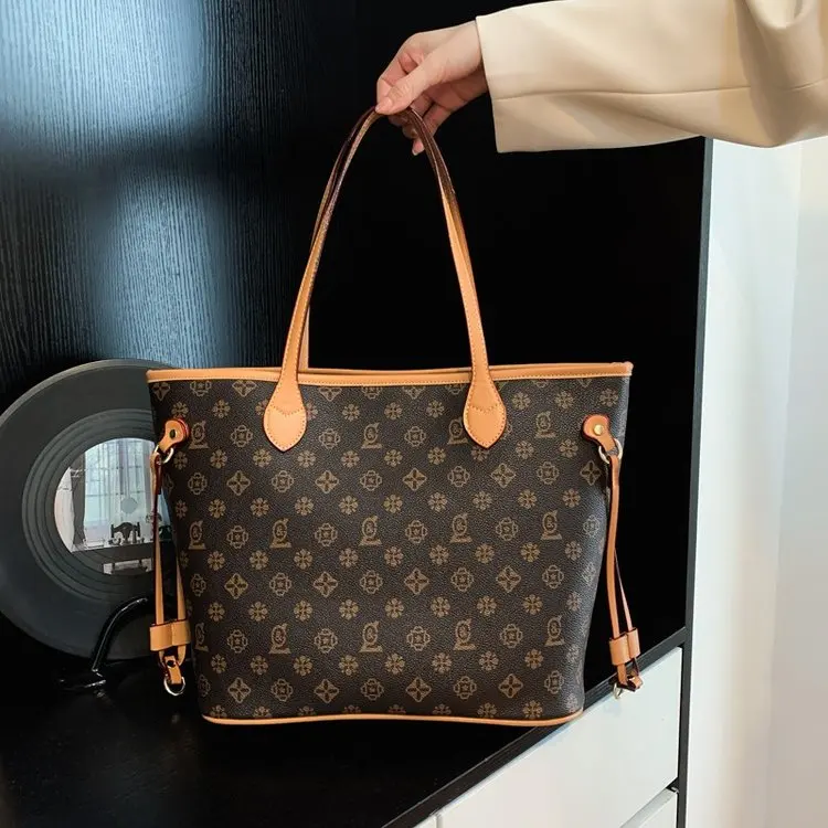 

2026 New High-end Printed Tote Bag Women's Fashion Niche Shopping Bag Large-capacity Casual Shoulder Handbag
