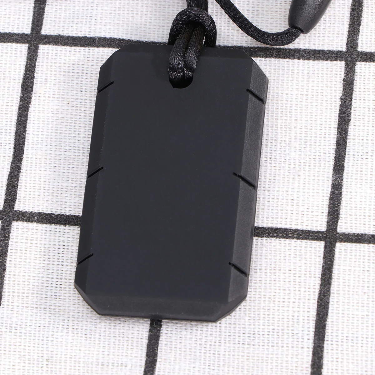 

1pc Dog Tag Durable Chew For Babies Molar Training Pendant Baby Teether Necklace Autism Baby Teether Necklace Kids Cyan