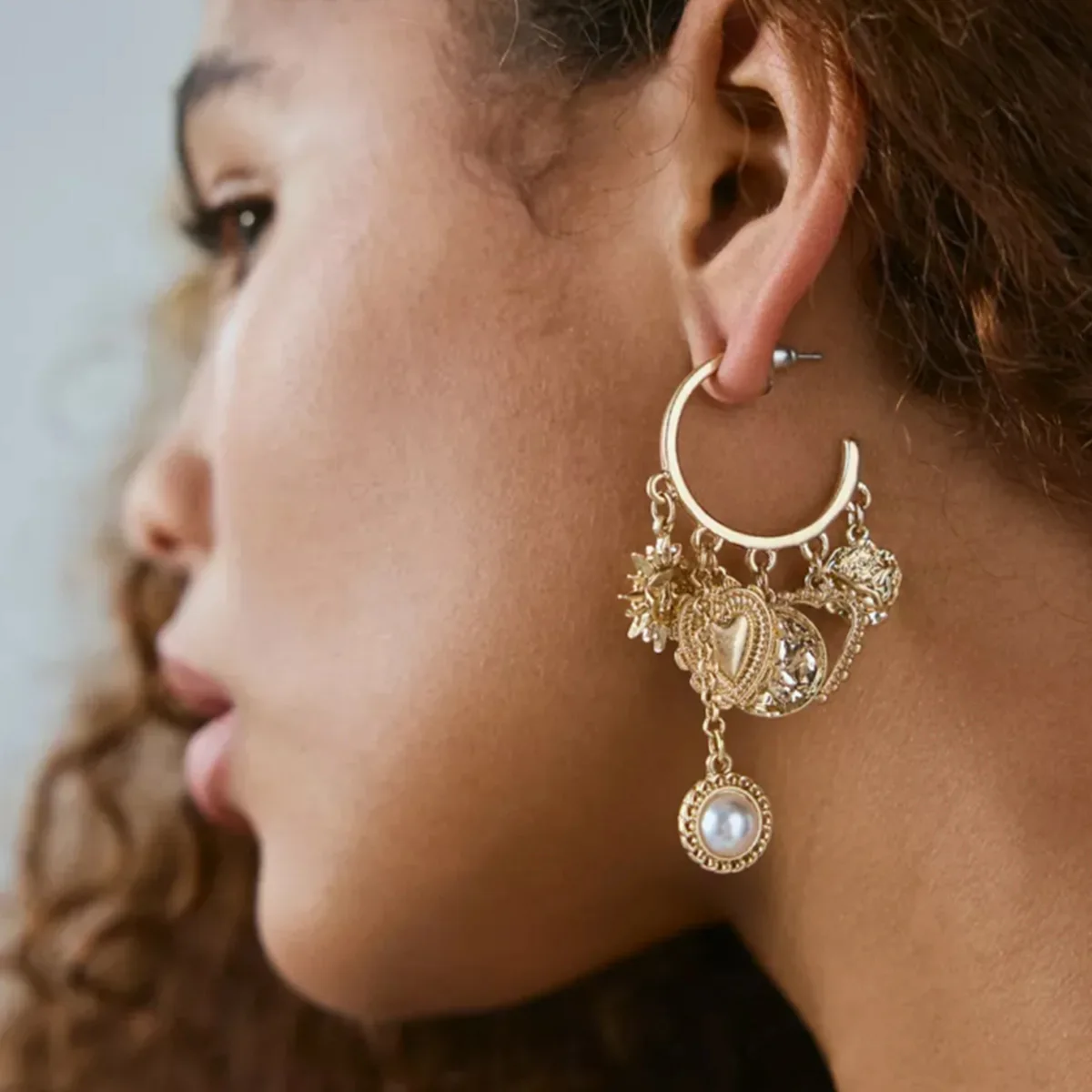 

New Large Circle Earrings Alloy Sun Heart Accessories Light Luxury High-end Pearl Tassel Ear Rings 2025 Pure Color Gold Jewelry