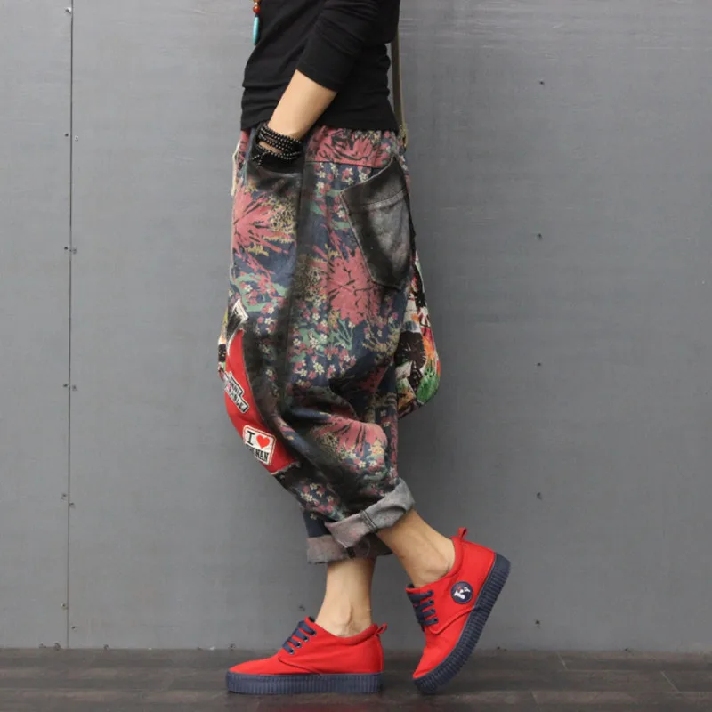 TIYIHAILEY Ankle Length Pants for Women Denim Trousers, Elastic Waist, Casual Printed 3/4 Pants with Holes New Fashion 2025