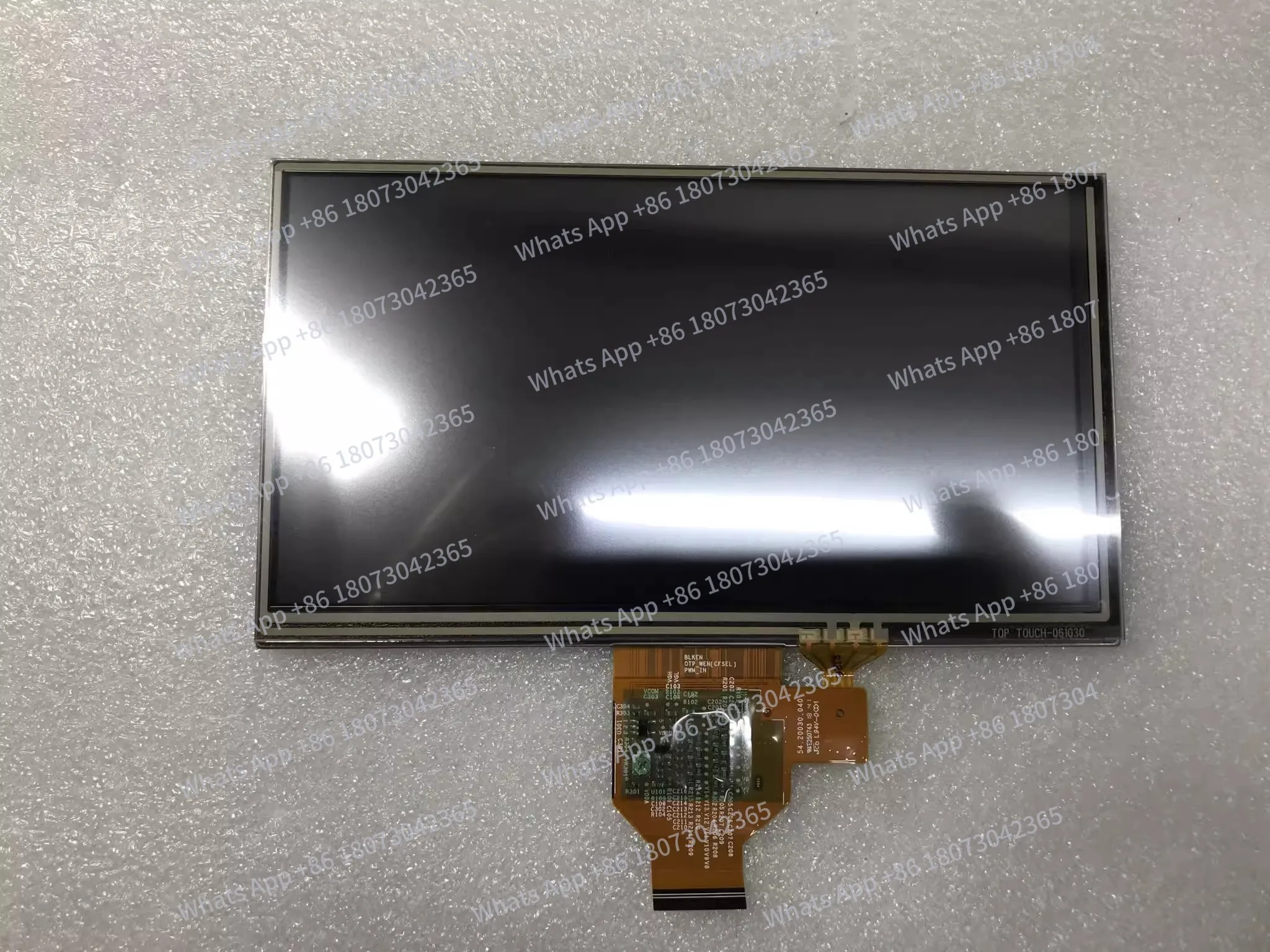 

59.0622.002-8434BCC 54.20030.040 ЖК-экран готов к отправке