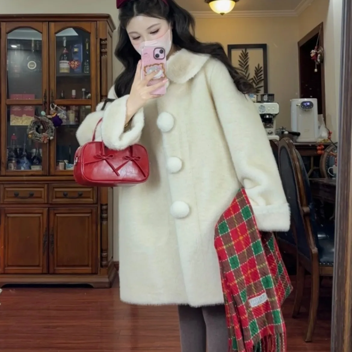 

Women's Fall Winter New Sle Versatile Mid-Aged Snowball Fur And Leather Inteated Cute Fluffy Environmental Leather Fur Top