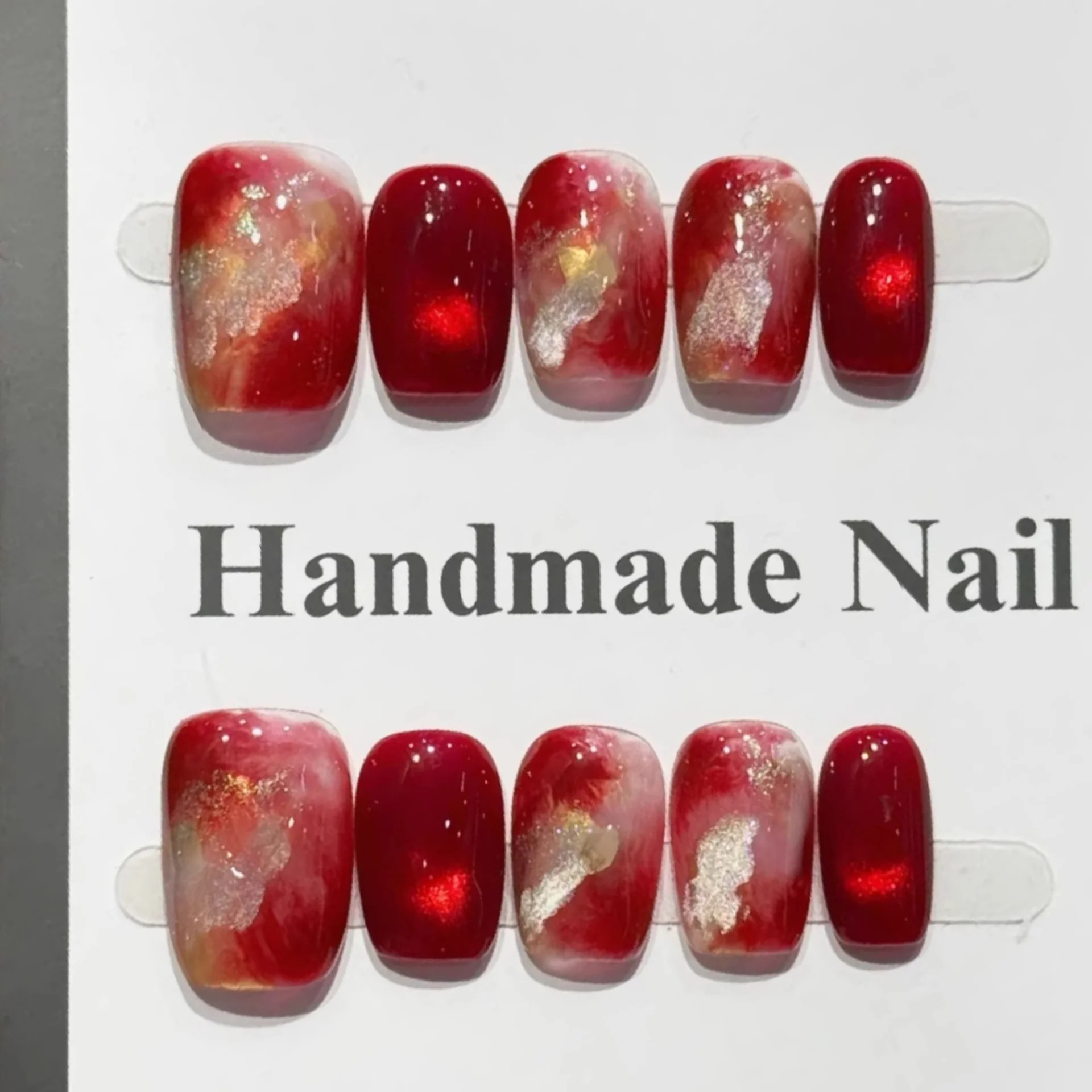 

10pcs Glitter Cat's Eye Handmade Nails Sets Press on Smudge Red Short Ballet Fake Nails Tips Finished Simple Reusable False Nail