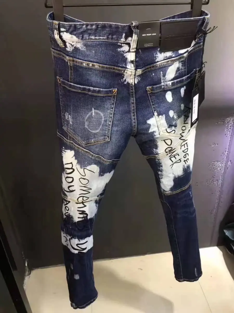 جينز رجالي عصري لربيع وصيف 2025 بتصميم ممزق وطباعة جرافيتي ثلاثية الأبعاد ضيق ومرن عند الكاحل للأعمال والملابس الكاجوال