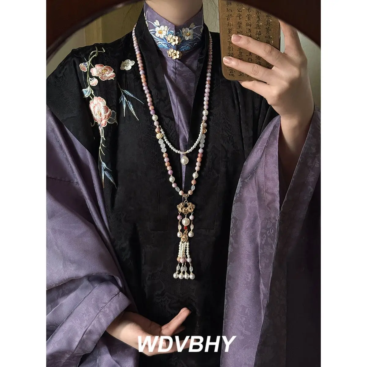 

Новое ожерелье в китайском стиле с подвеской в виде замка мира, фиолетовым жемчугом и длинными кисточками для женщин, традиционный китайский аксессуар для ханьфу