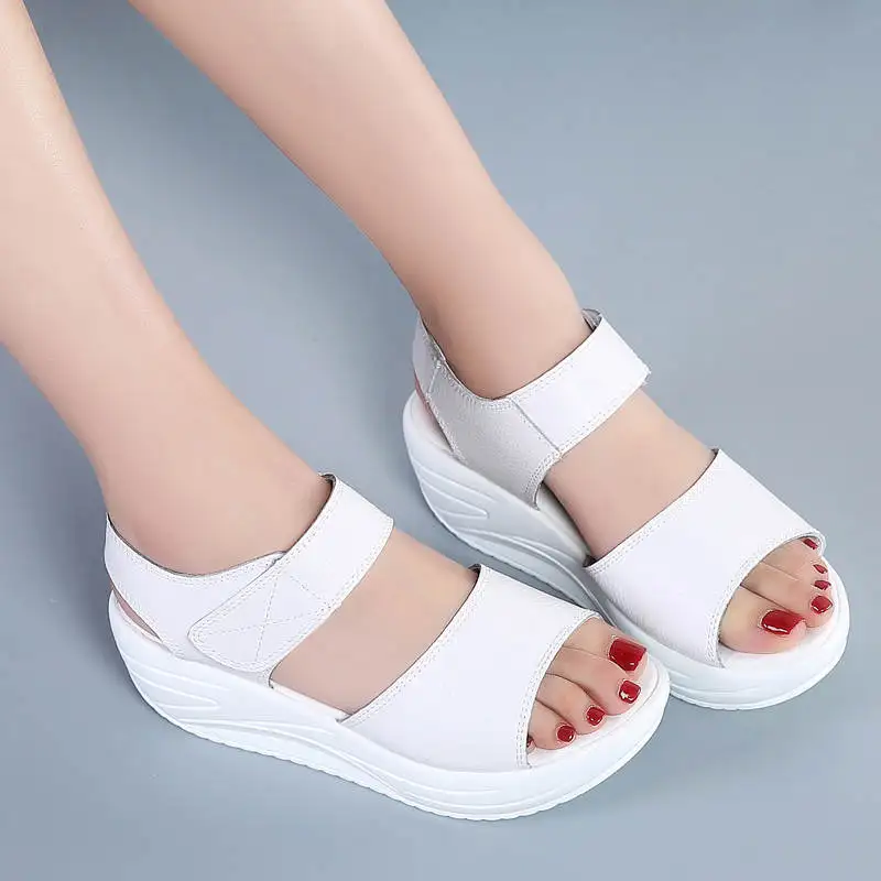 Fur Platform Sandals Chue Summer Flip Flops Woman Print Orthopedic Shoes Air-Cushion Sandals Woman Summer 2023 Korean Tennis