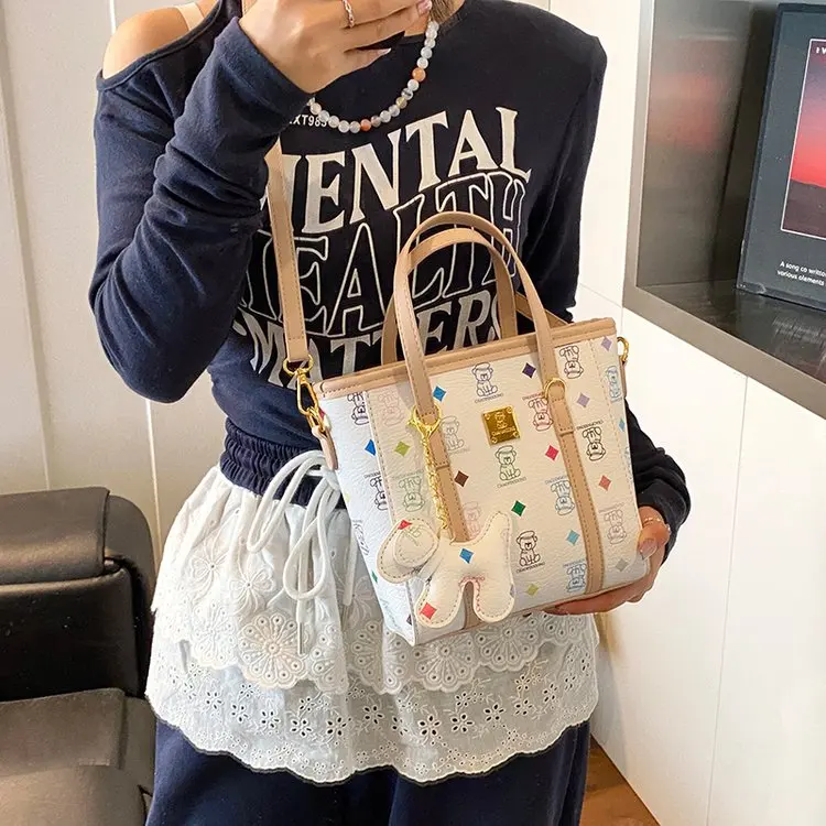 2025 خريف جديد 191 ضوء فاخر الكتف حقيبة ساعي عالية الملمس ركاب حقيبة نسائية موضة المحمولة حقيبة مربعة صغيرة