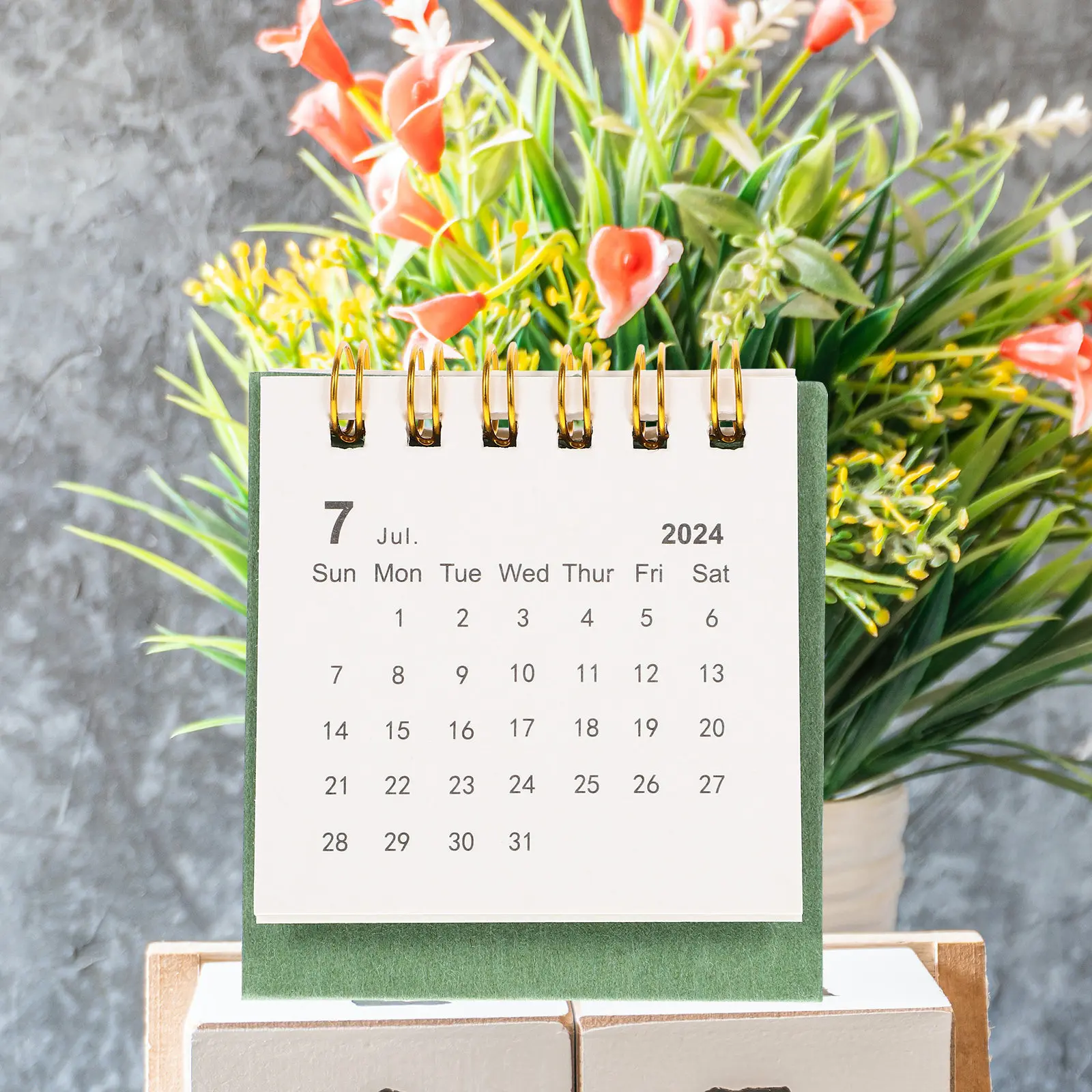 Small Desk Calendar 2024 Smooth Thick Paper Flip Calendar for Office Classroom Home Stylish Modern Daily Scheduling and Birthday