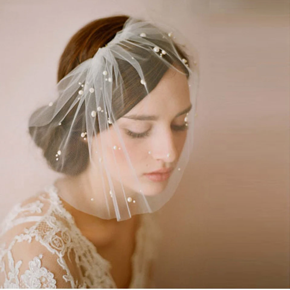 

2025 White/Ivory Tulle Blusher Pearls Veil Wedding Accessories For Bride Girls One Layer Elegant Beading Voile De Mariée