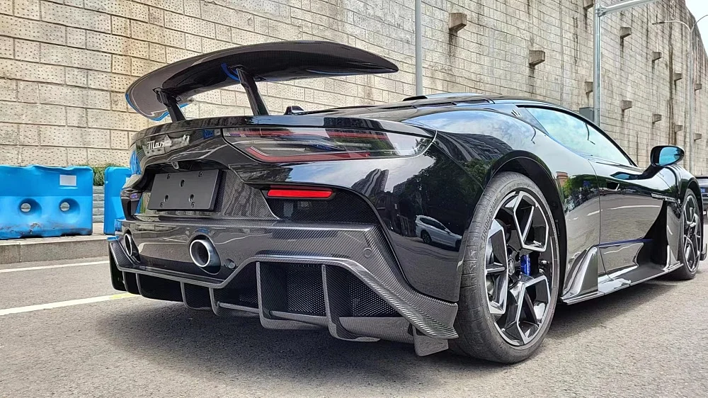 Suitable for Maserati MC20 Retrofit Upgrade Carbon Fiber Rear Diffuser Bumper Body Kit