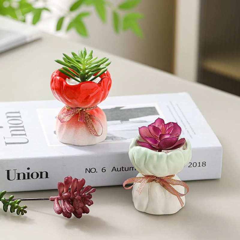 Mini Ceramic Succulent Planter Creative Handheld Bouquet Seashell Shaped Flower Pot for Succulent,Home Office Desktop Decor Gift