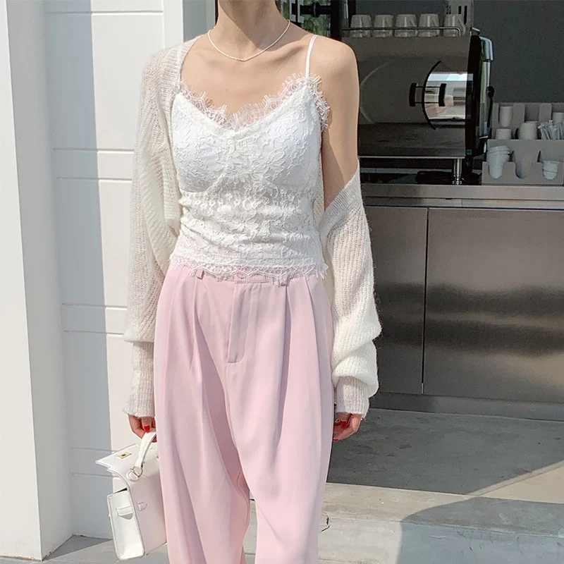 Biustonosz jednoczęściowy z długą koronką i wkładkami, model 2024, damska bielizna, do noszenia jako top, cienki, oddychający, idealny na lato.