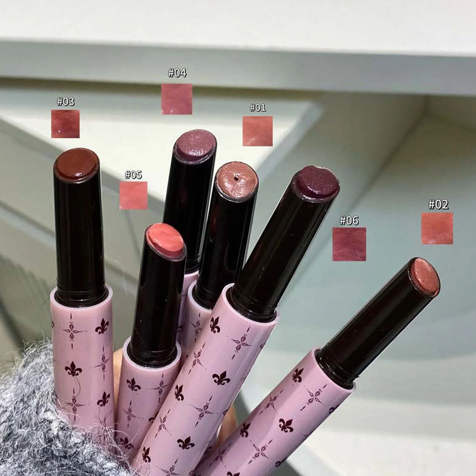 Lucidalabbra Solido Effetto Specchio, Balsamo Labbra Idratante e Brillante, Tinta Labbra per Uso Quotidiano