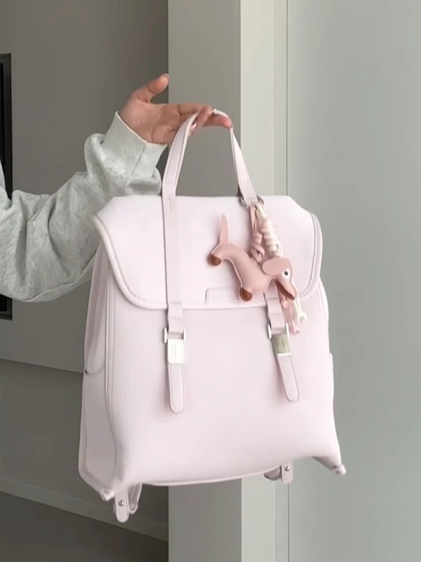 zaino-da-donna-rosa-di-grande-capacita-alta-estetica-nuovo-modello-2026-versatile-per-pendolari-leggero-da-viaggio-stile-casual-e-semplice