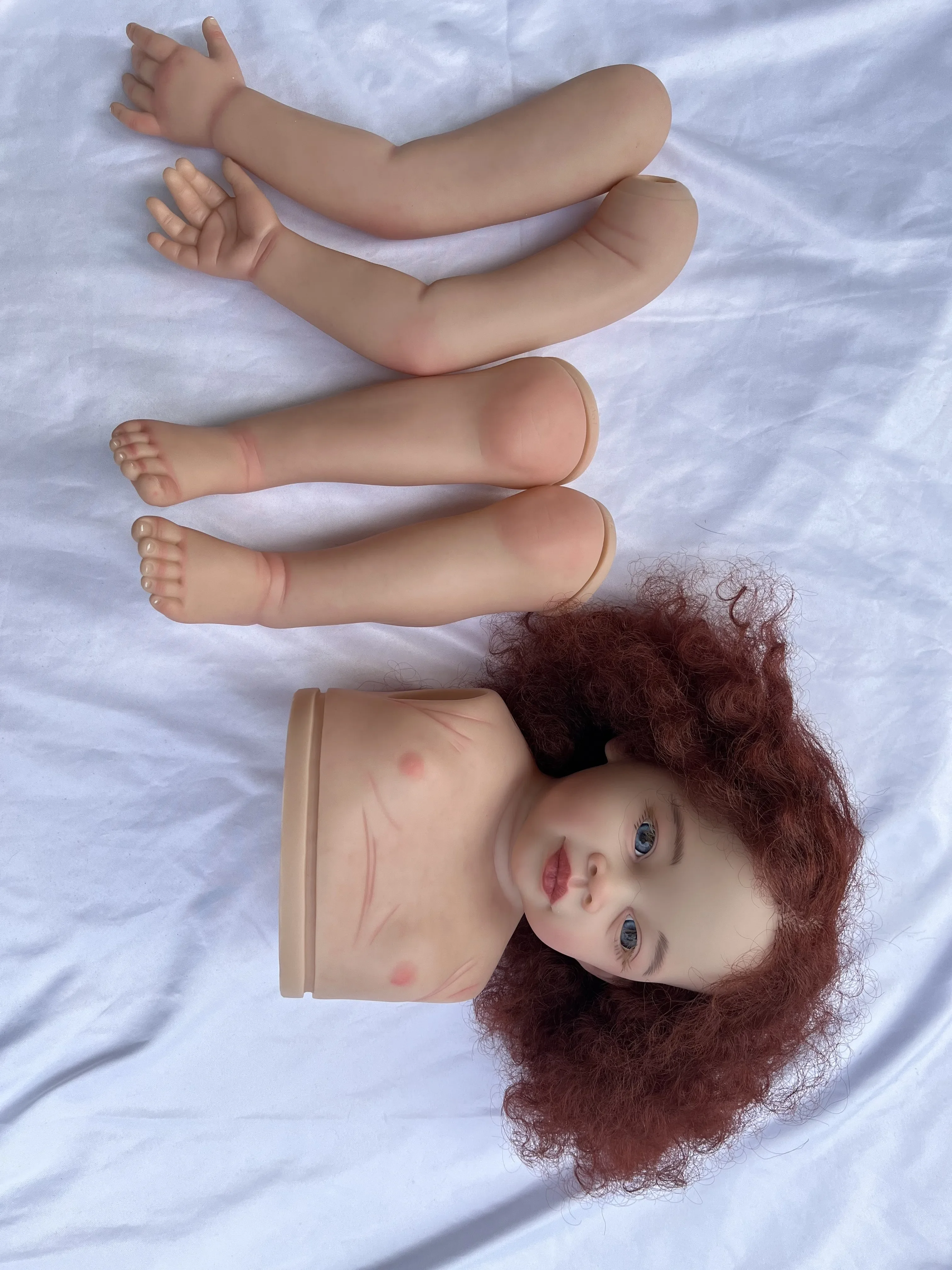 DLS personnalisé approvisionnement limité 32 pouces Reborn bébé Meili avec cheveux enracinés à la main Kit peint bricolage partie vraies Photos
