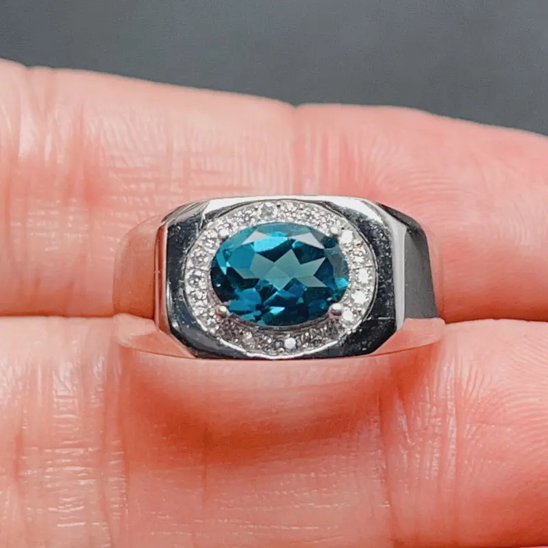 

Мужское серебряное кольцо с лондонским голубым топазом, 6 мм * 8 мм, 1 карат