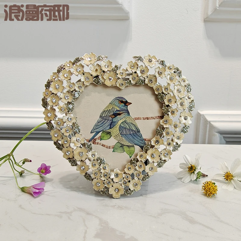 3-Inch creative photo frame table with printed photos, exquisite and high-end photo frame, European heart-shaped first love gift