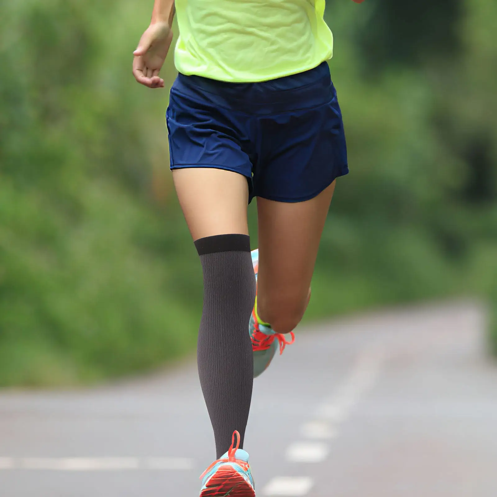 

1Pair High-Performance Running Compression Socks Knee-High Breathable Sports Socks for Marathon Cycling Hiking Basketball Unisex