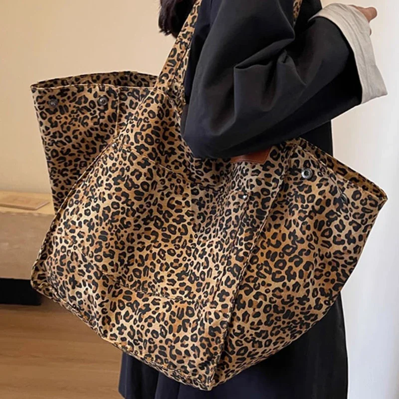 Fashion Women Leopard Pattern Shopping Handbag Leopard Crossbody Bag Large Capacity Shoulder Bag Simple Canvas Female Bags