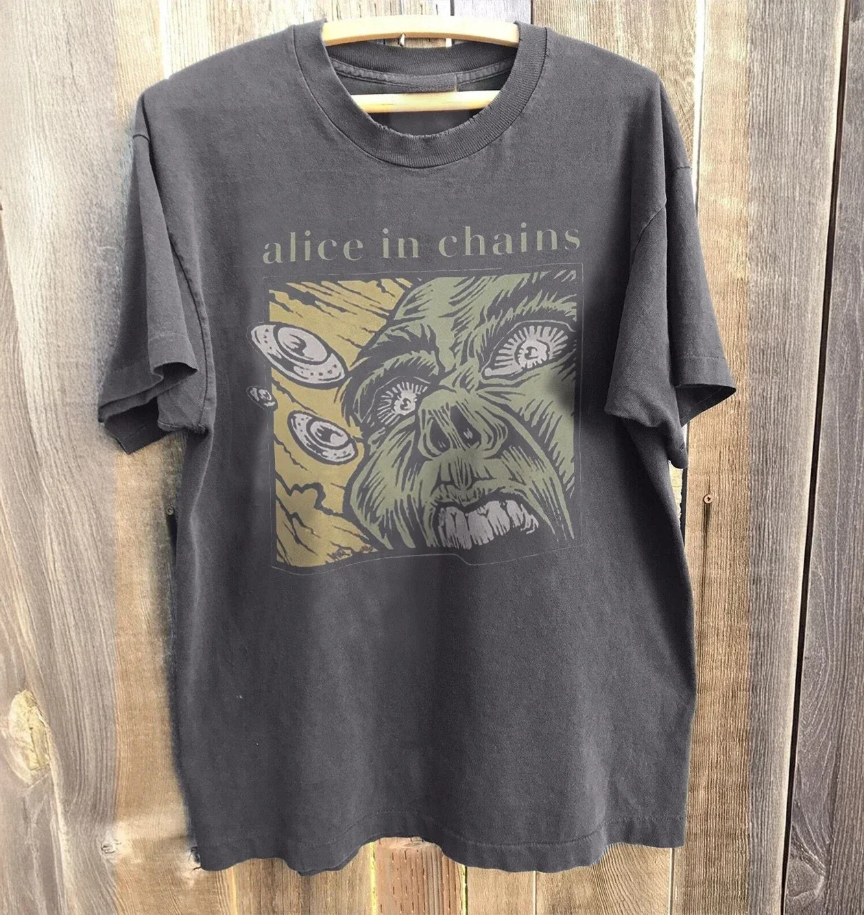 Retro Alice In Chains T-shirt Cotton and Breathable T-shirt Summer Men's and Women's Loose and Breathable T-shirt Top