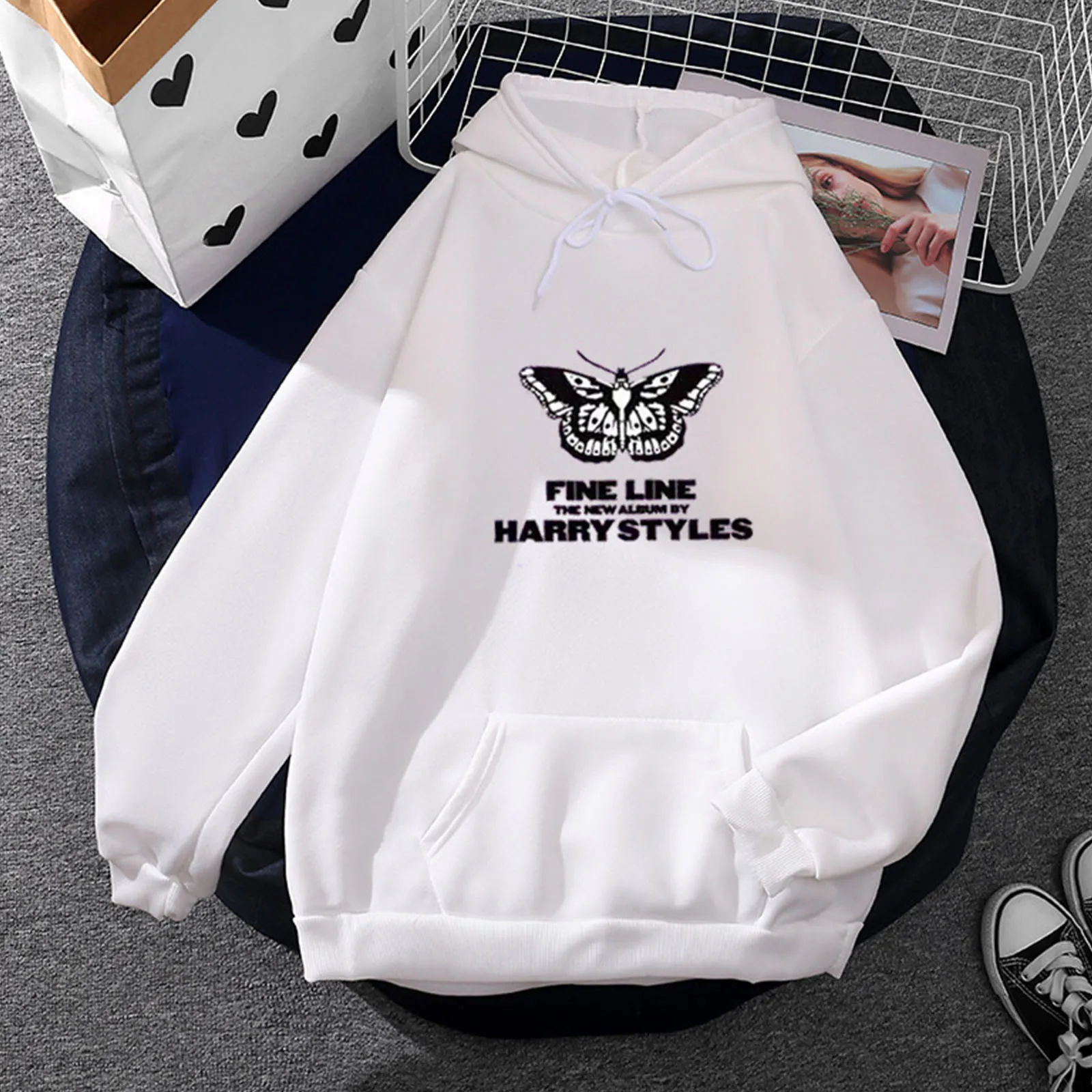 

Y2k Harajuku Korean Womens Pullover Sweatshirt Vintage Butterfly Print Hoodies White Long Sleeve Blouse 2023. Athletic Sueter