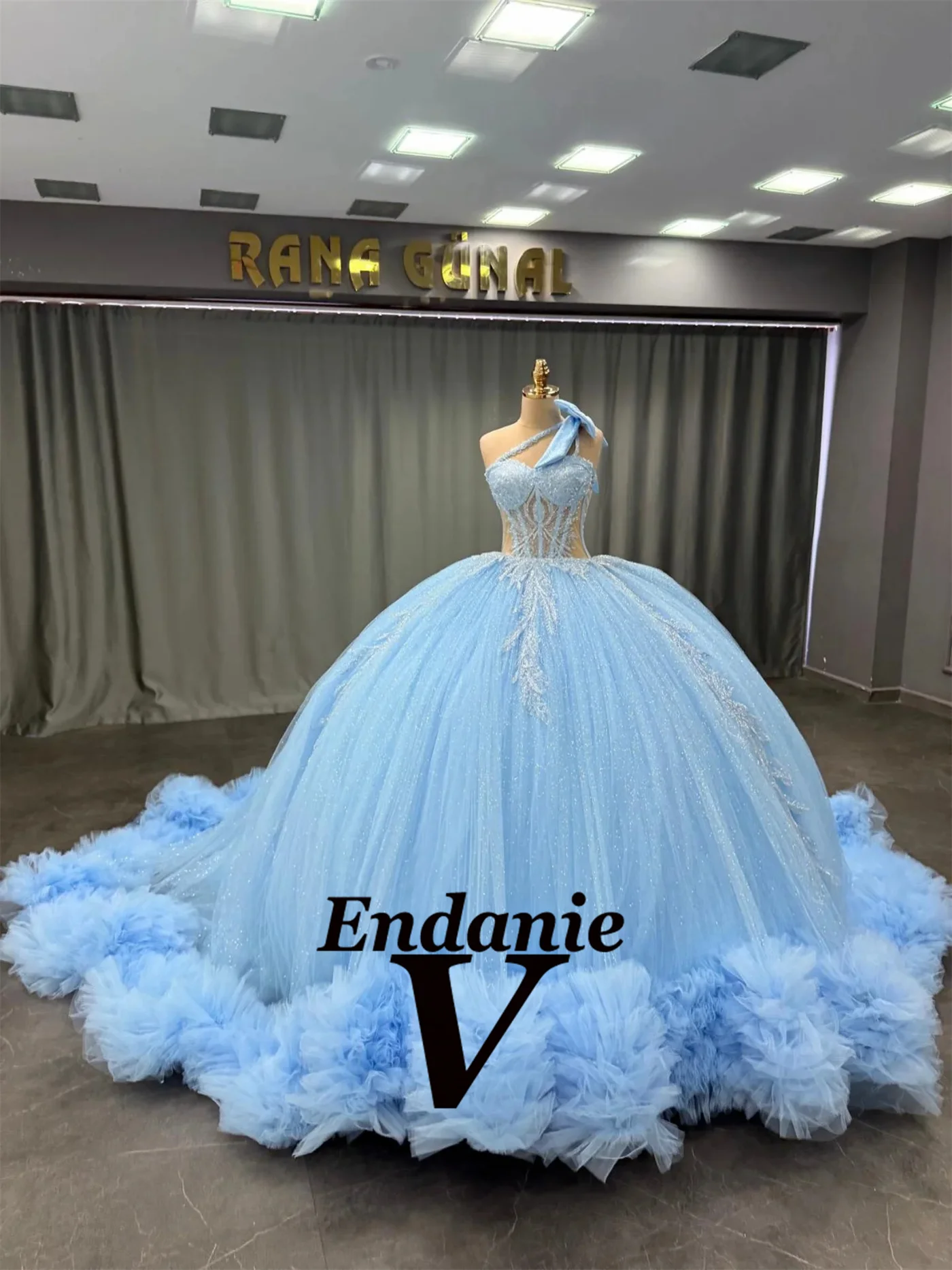 Vendanie elegante em camadas vestidos de baile para meninas bowknot apliques ilusão espartilho quinceanera vestidos de 15 personalizado