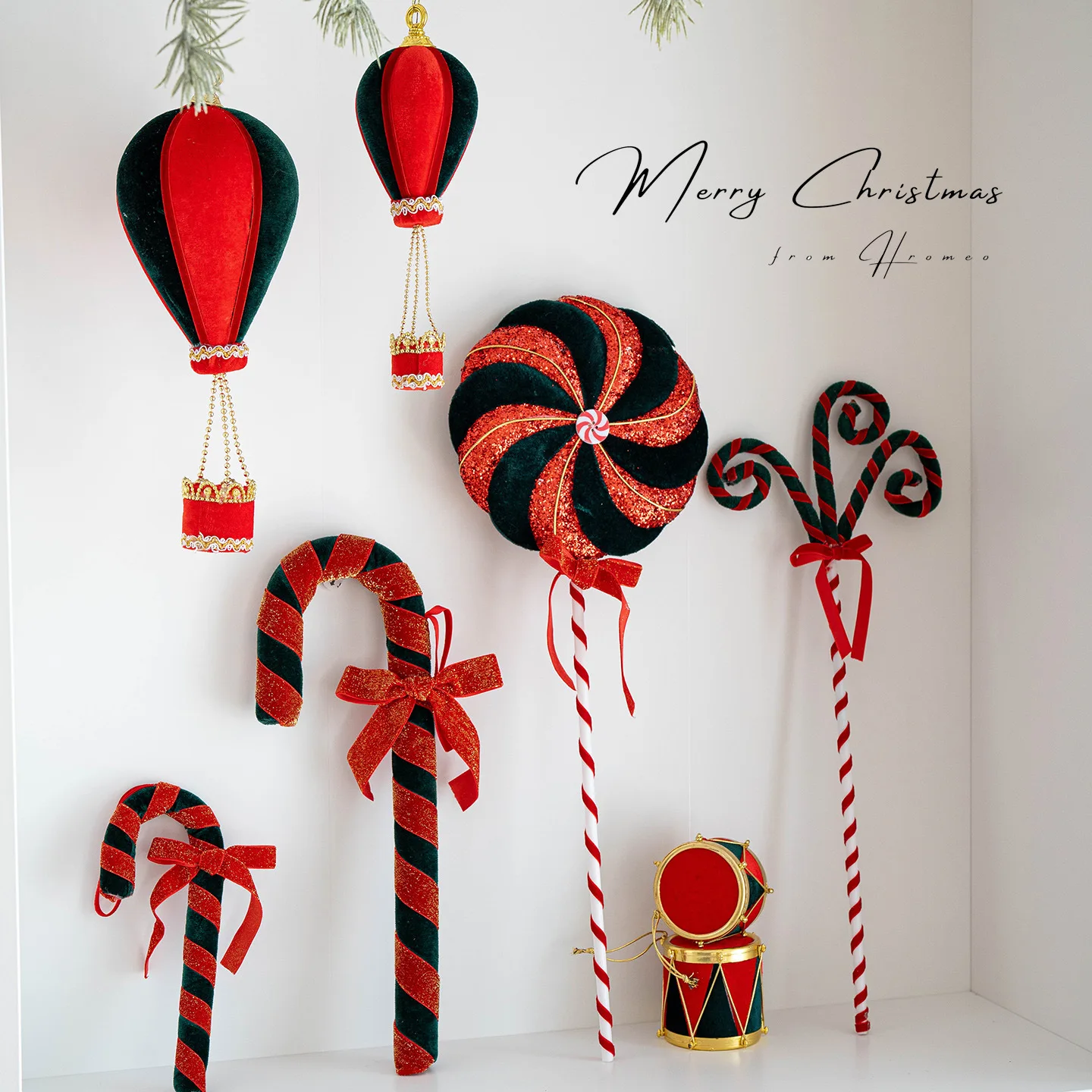 

New 2Pcs Velvet Red and Green Walking Stick Candy Drum Christmas Tree Decoration Pendant Ins Shooting Props Christmas Ornament