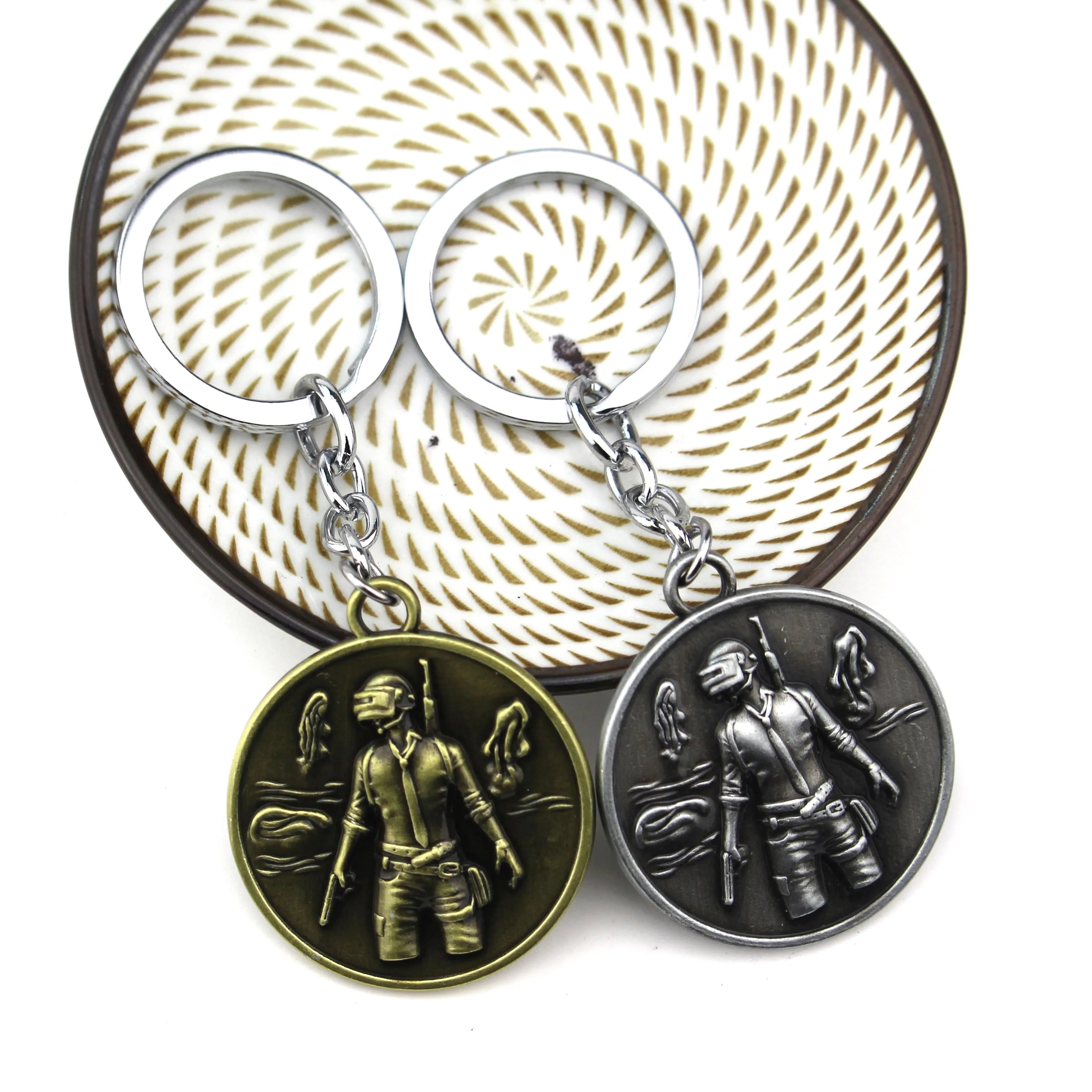 لعبة PUBG Playerunknown's Battlegrounds قناع تنكري سلسلة مفاتيح قلادة المقالي نموذج مفتاح سلسلة قلادة قلادة #5