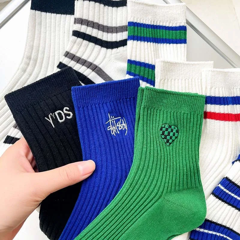 

Couple Cotton Socks Simple Letter Love Embroidery INS Harajuku Style Trend Versatile Korean Sports Medium Sleeve Socks E110