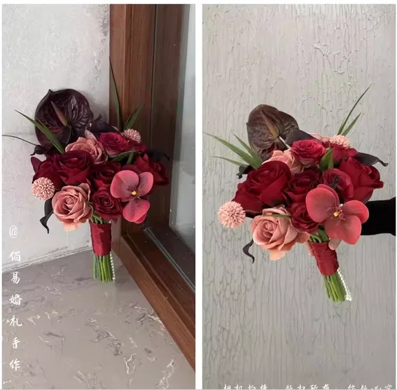 Hot red hand holding license simulation bouquet Chinese Xiuhe ancient costume hand flower wedding gift DIY fan-shaped special of