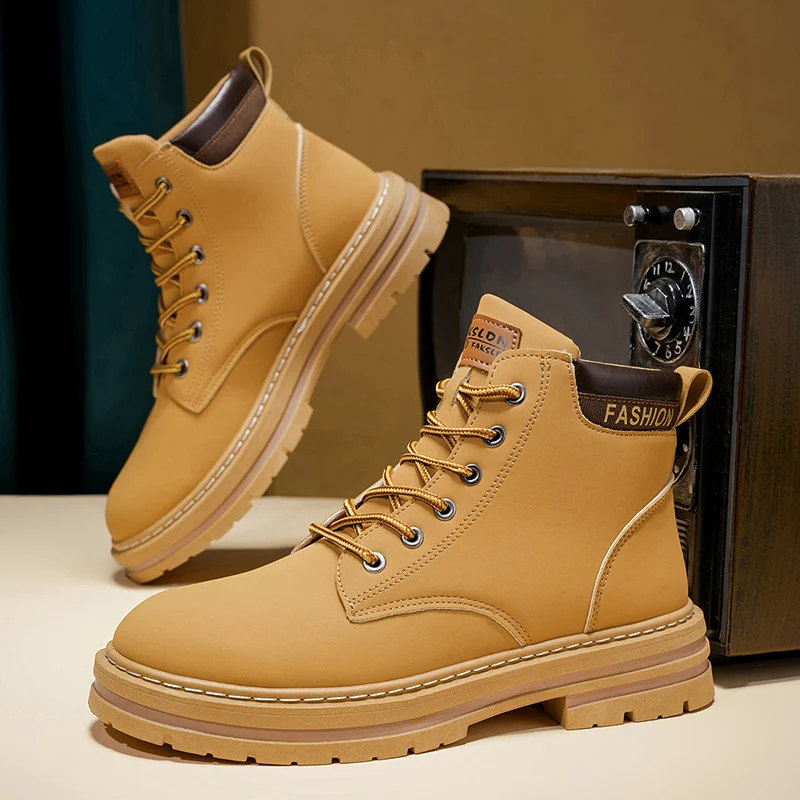 2025 Men's New Classic Mid-Cut Boots - Thick Sole, Lace-Up, Outdoor Style with Accessories