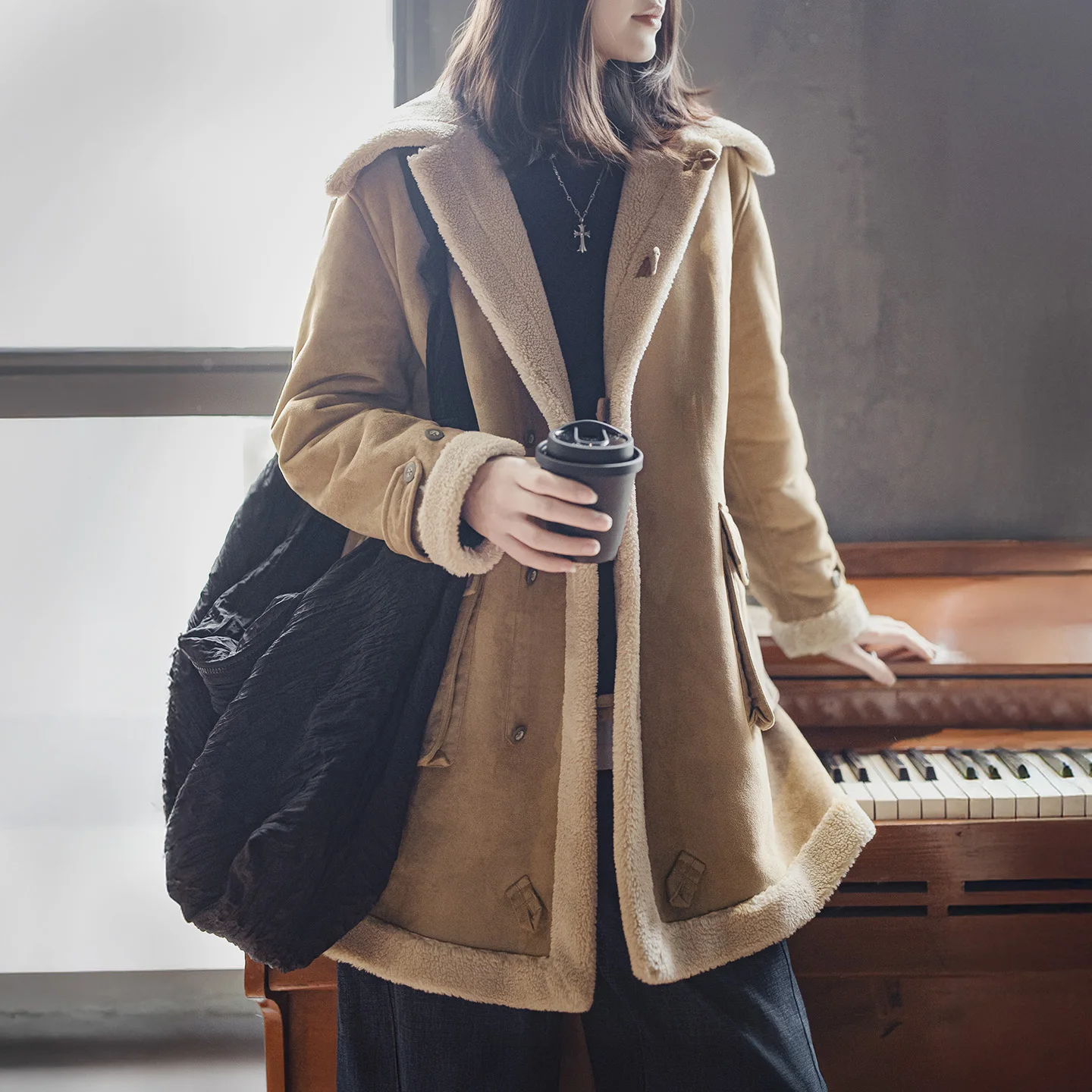 

Maden Womens Winter Coat Suede Look Jacket with Sherpa Lining Thick Warm Mid Length Outerwear Khaki Cozy Winter Wear