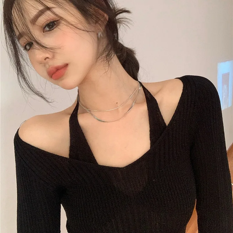 Spring And Autumn Long Sleeved Solid Color Slimming V-Neck Hanging Neck Tops Women\'s Off Shoulder Knitted Sweaters