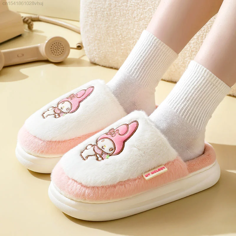 Sanrio New Cinnamoroll Kuromi pantofole in cotone con suola spessa Lolita Girls Winter Home Kawaii pantofole in pelliccia di peluche scarpe