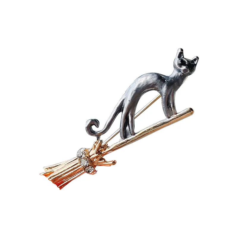 Cartoon Fliegende Katze Reiten Besen Tier Brosche Für Frauen Nette Hexe Kätzchen Kragen Revers Pins Lustige Rucksack Abzeichen Schmuck Geschenk – Detail 4