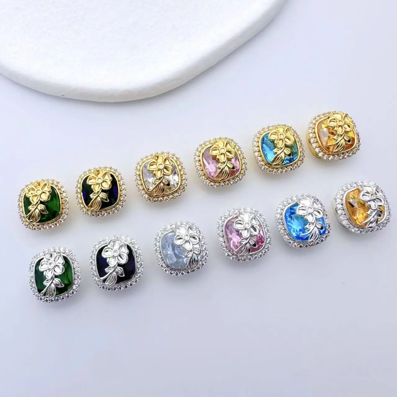 5 Pieces Copper Plated Zircon Square Flower Knot Multi-pass Beads DIY Pearl Necklace Bracelet Bracelet Jewelry Accessories