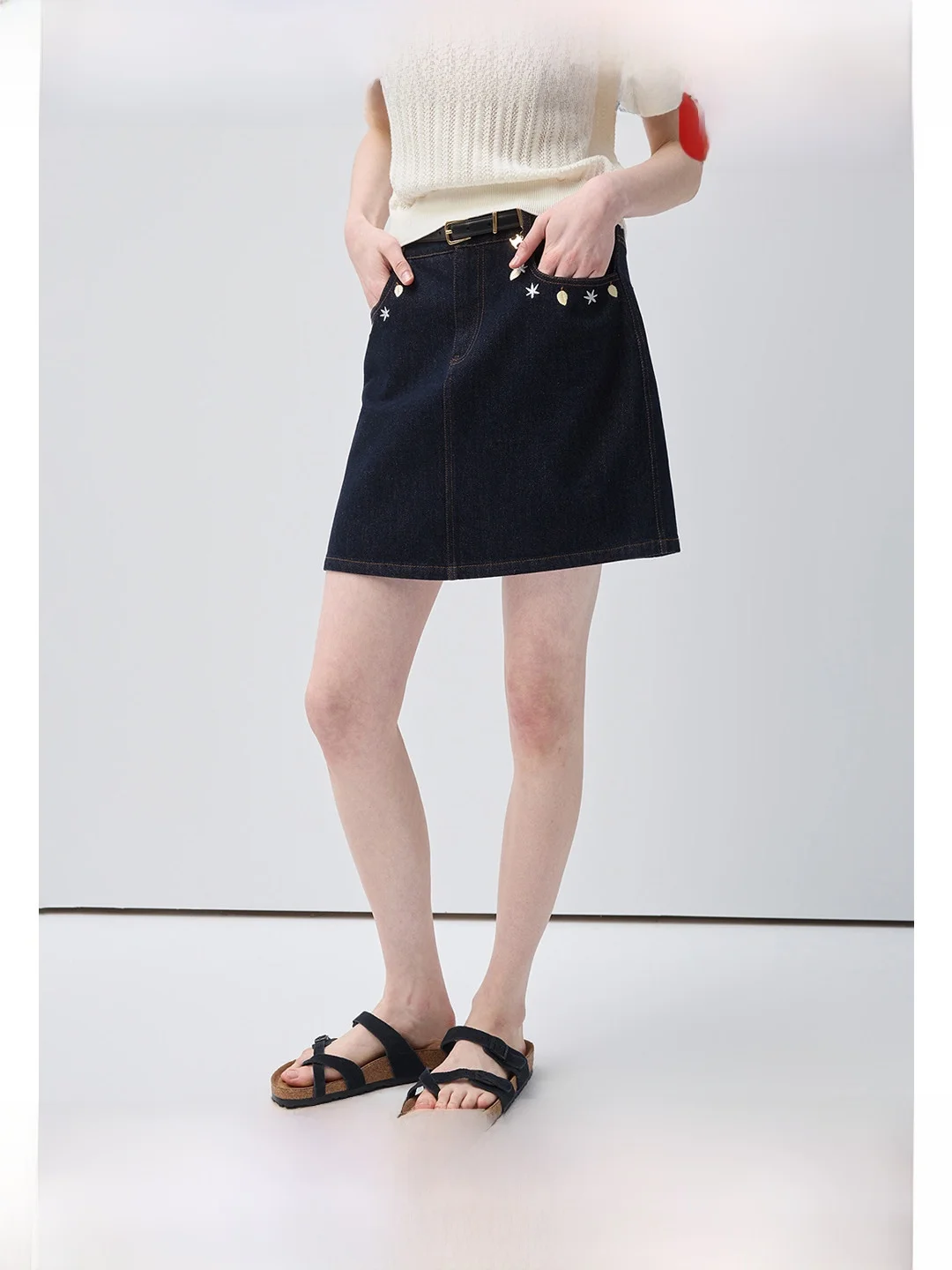 

Джинсовая короткая юбка VEGA CHANG с вышивкой в виде букв, женская, в деловом стиле, с высокой талией, А-силуэт, для повседневных случаев