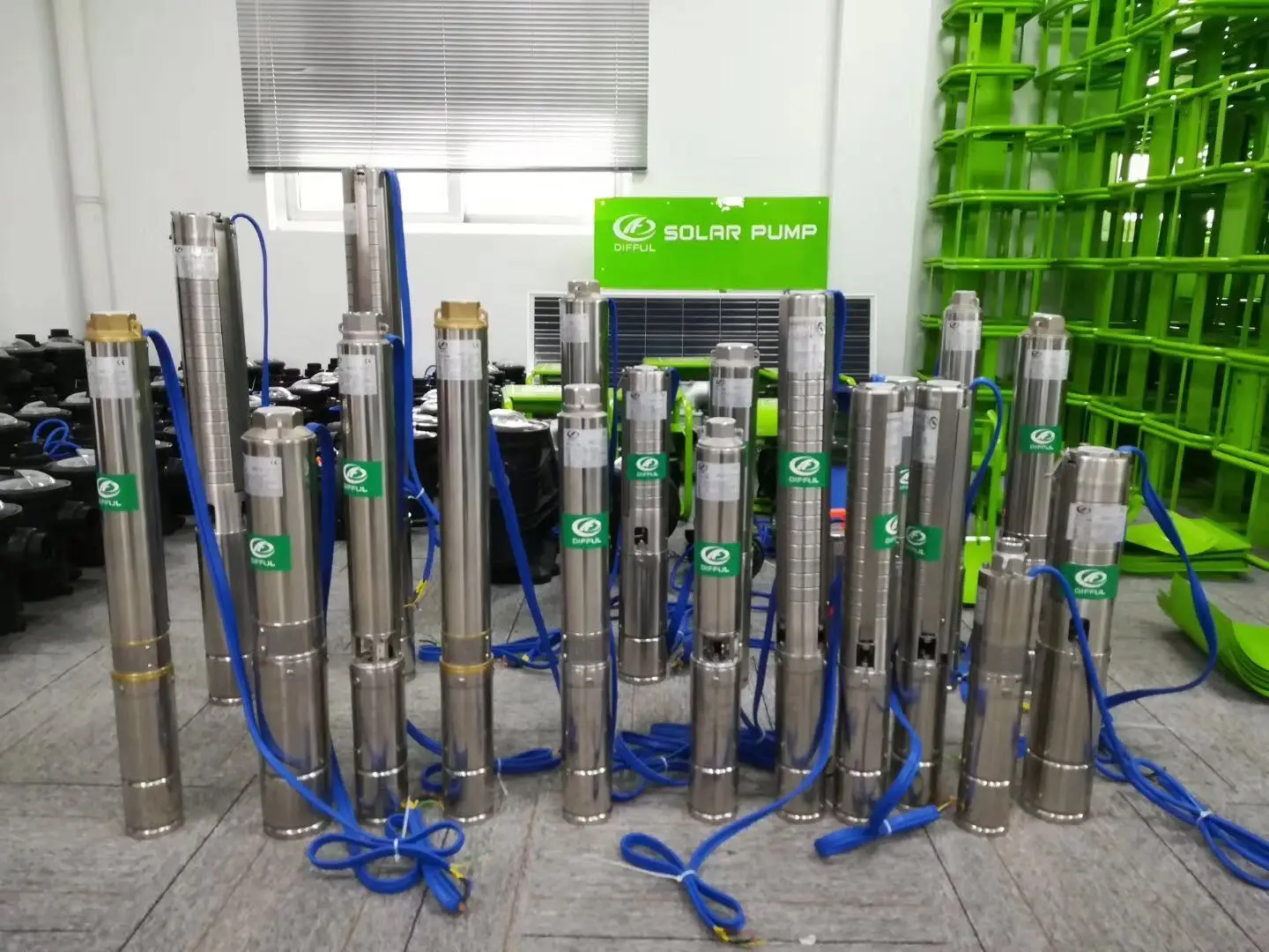 Pompa sommergibile solare AC DC Pompa sommergibile solare ibrida AC DC