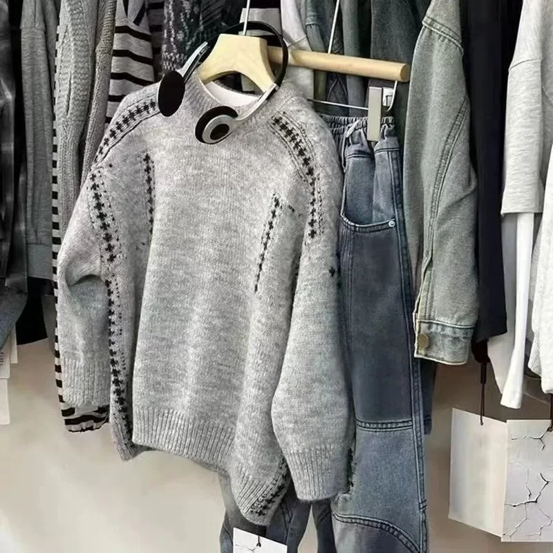 سترة للأولاد على الطراز الكوري سترة خريف وشتاء 2025 وصلت حديثًا ملابس أطفال أنيقة باللون الأسود تريكو من 3 إلى 14 سنة