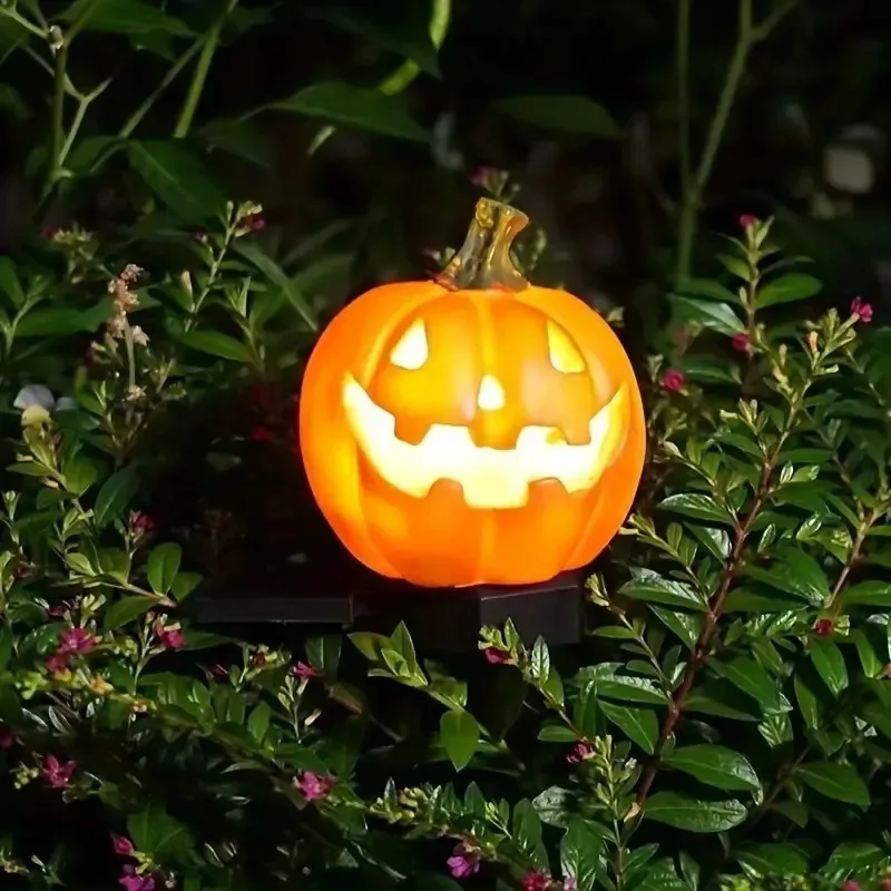 Halloween Pumpkin Solar Lights LED Outdoor Garden Path Lamp Waterproof Resin Craft Lawn Stake Decoration Festival Lighting